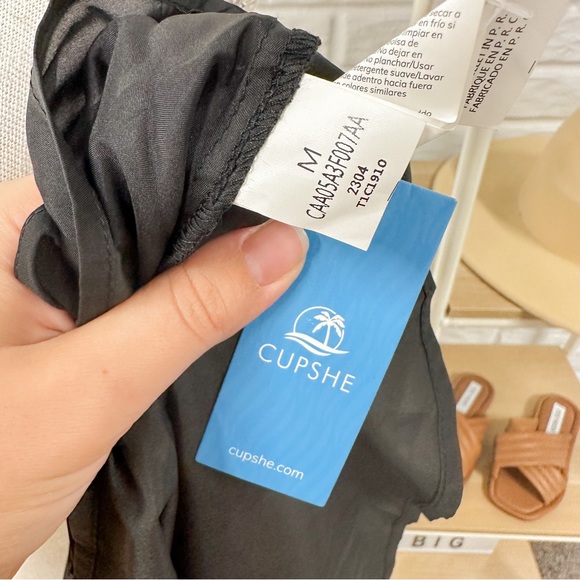 Cupshe New Black Scallop Mini Dress Size Medium - Picture 3 of 3